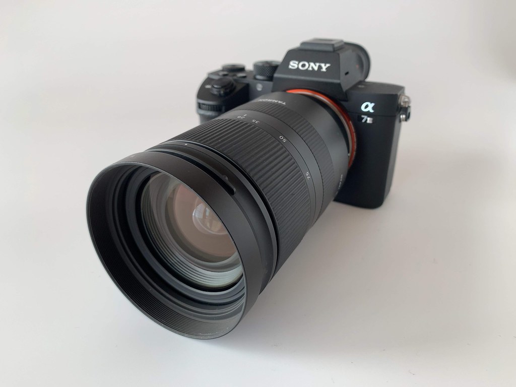 TAMRON 28-75mm F/2.8 Di III RXD（A036）をさらにカッコ良くする