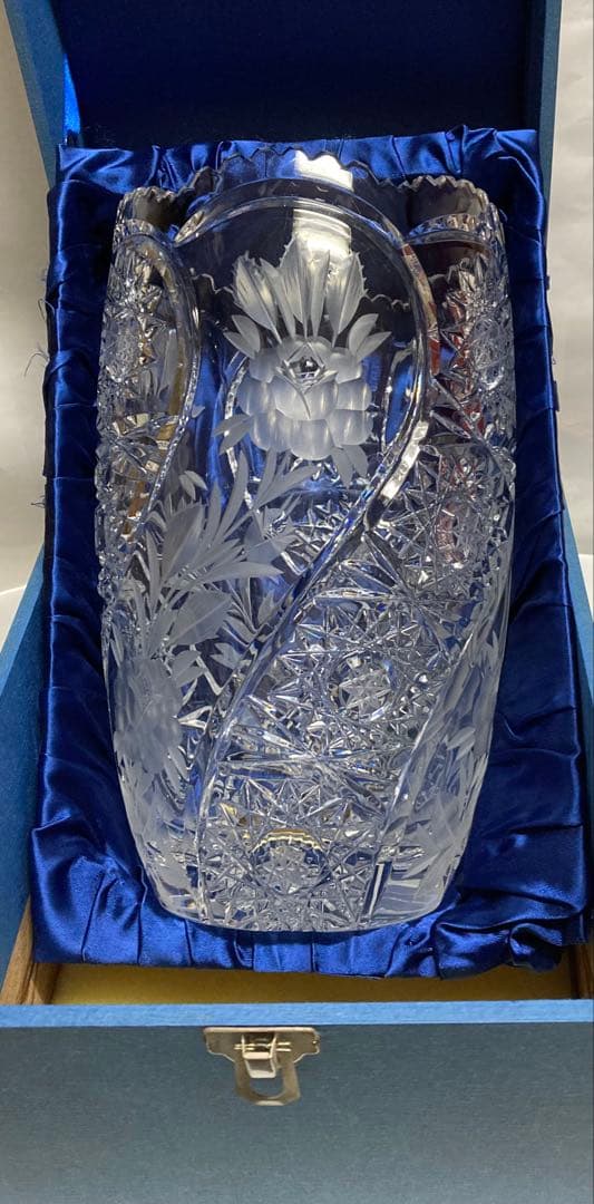 高級クリスタルガラス 花瓶 彫刻模ボックス KAGAMI カガミクリスタル 江戸切子 花瓶 笹っ葉に八角籠目紋 20cm